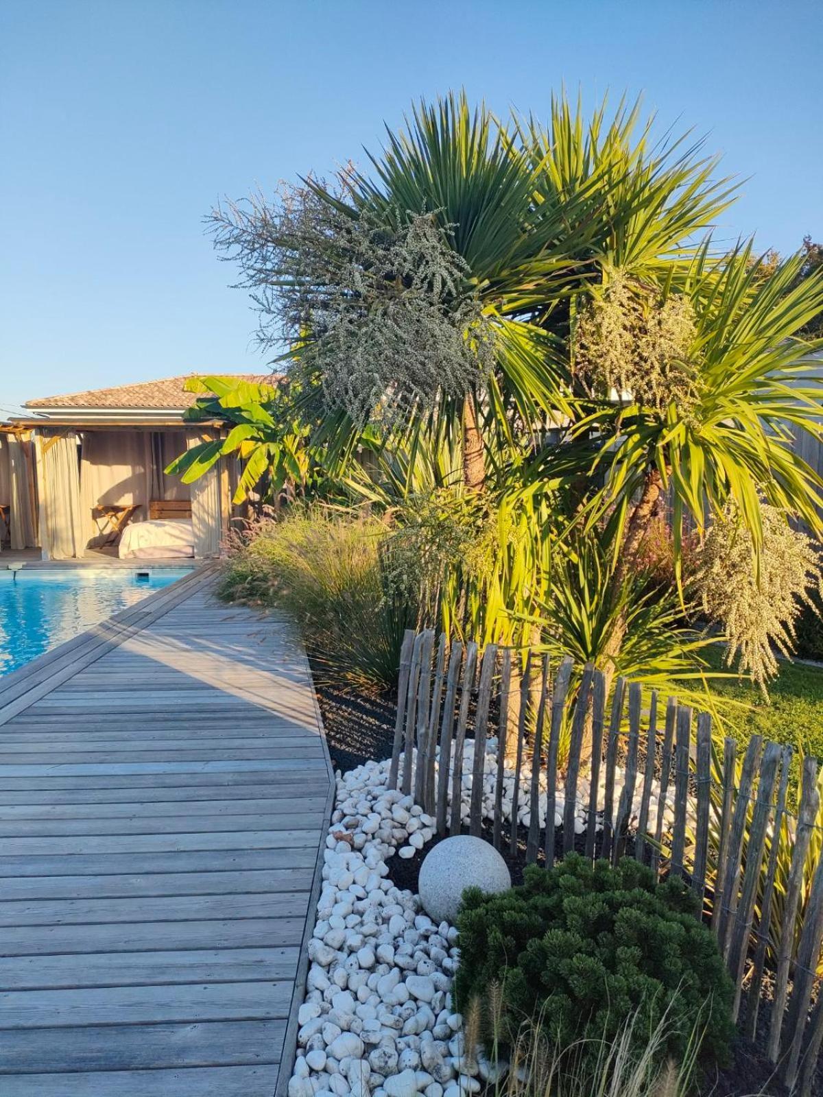 Le Clos Fleuri Proche De Bordeaux Saint-Sulpice-et-Cameyrac Exterior foto